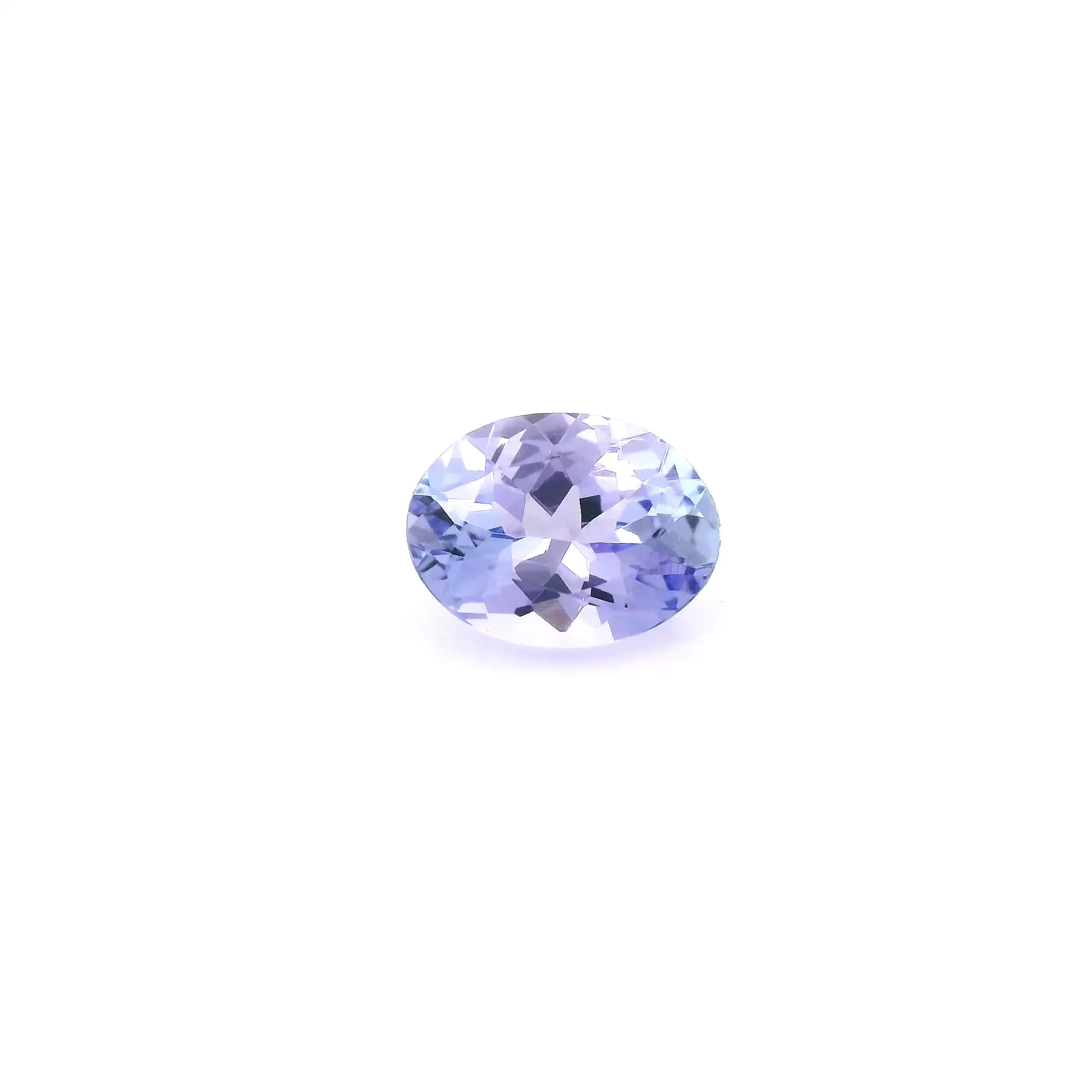 Ovaler Tansanit mit 1,32 ct aus unserem Edelsteinsortiment